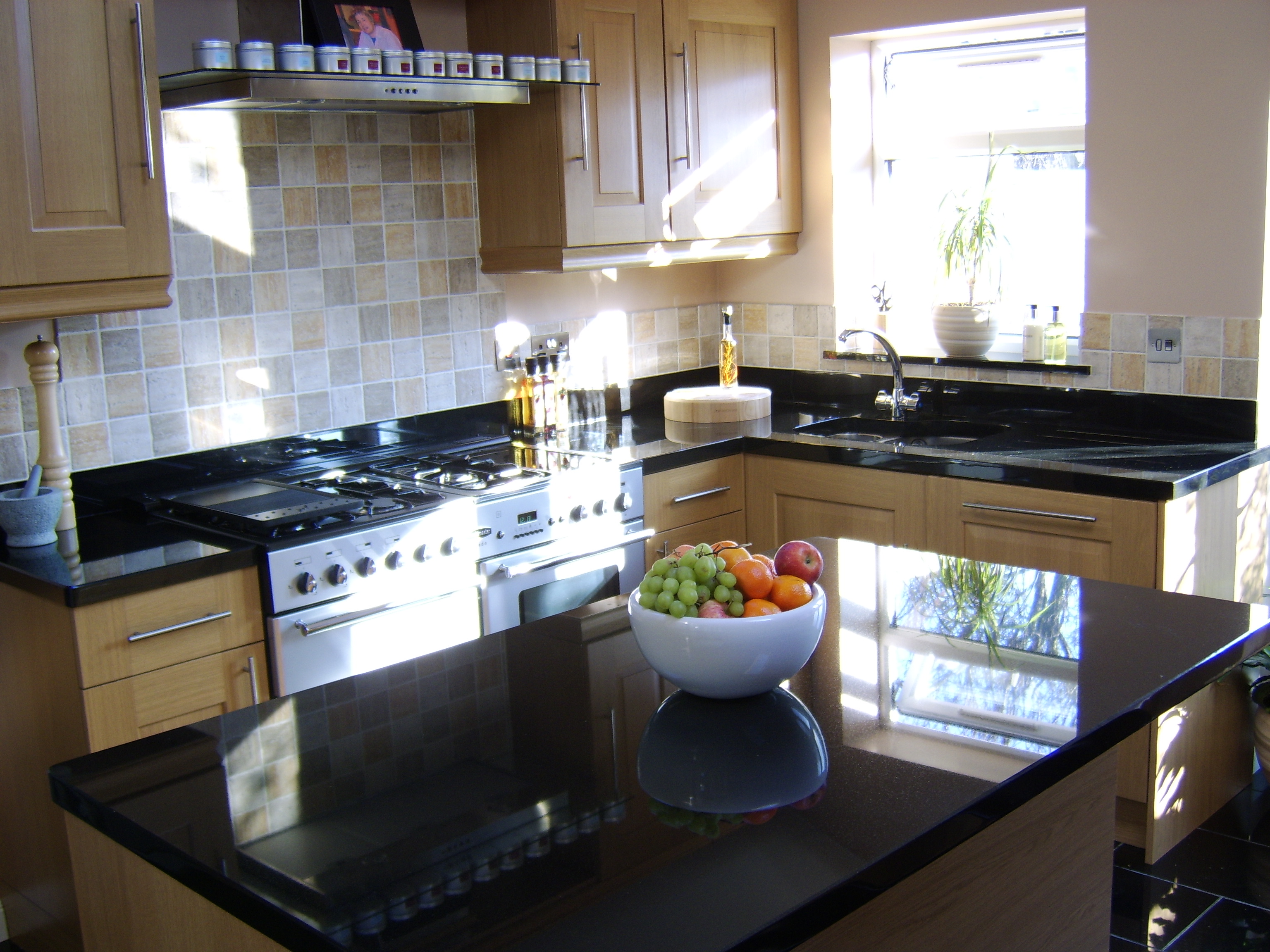 expert kitchen fitters halesowen, stourbridge, surrounding areas